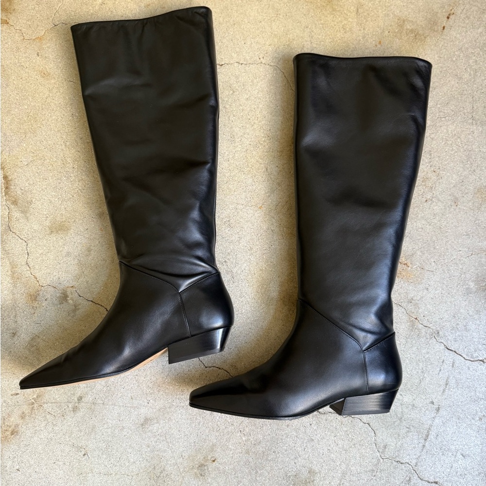 Banana Republic Tall Italian Leather Boot in black